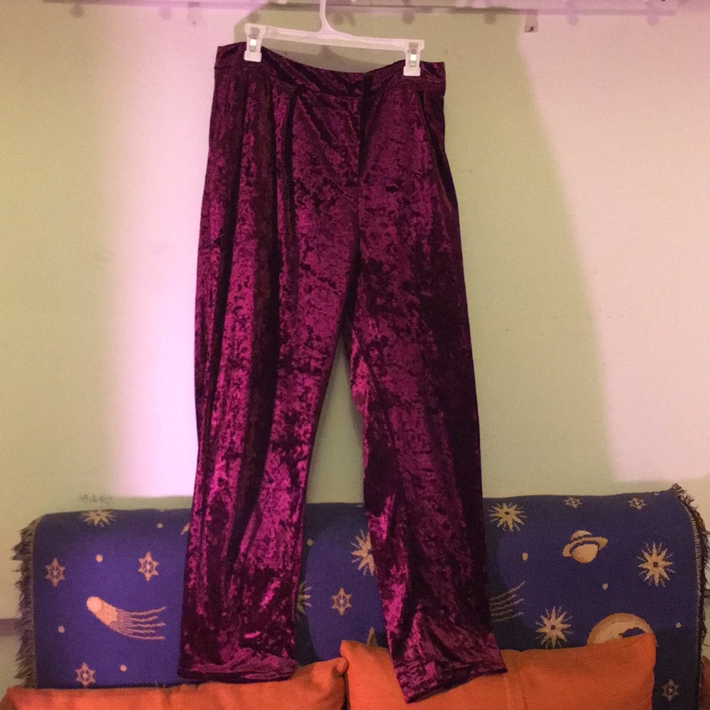 TRULY YOU burgundy velvet trousers